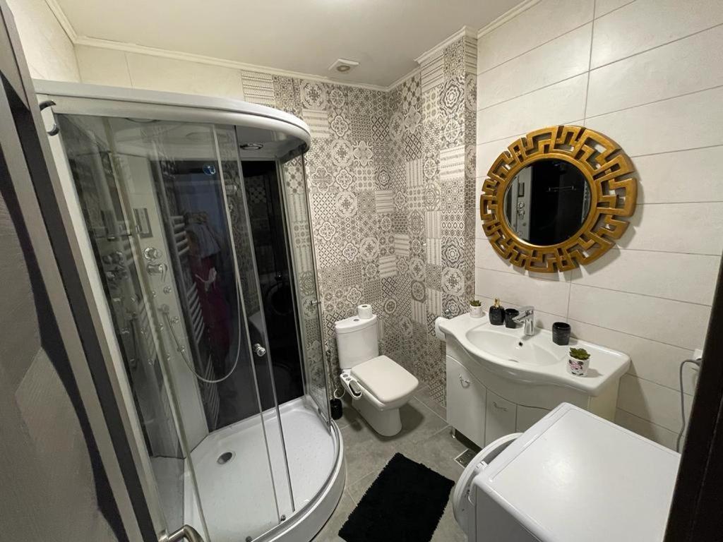 Apartament Ella Тулча Екстериор снимка