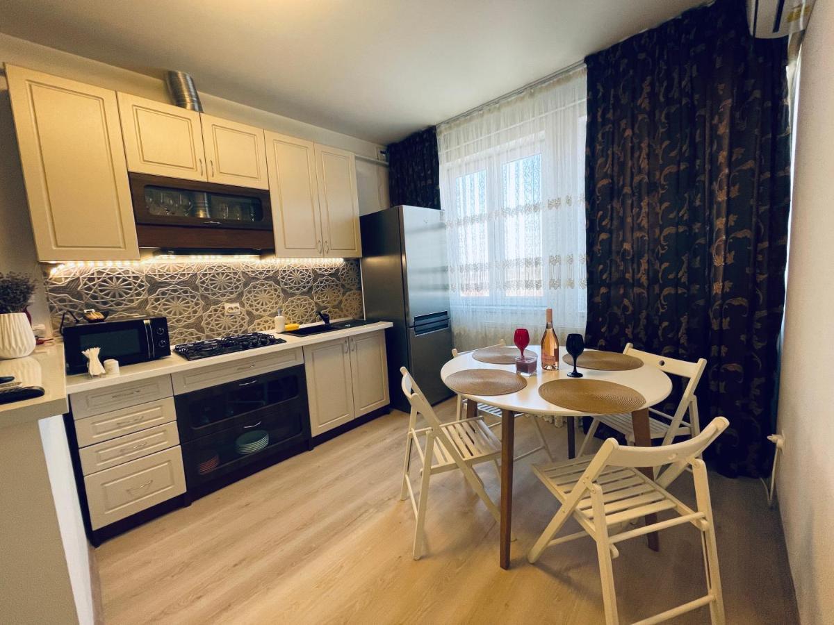 Apartament Ella Тулча Екстериор снимка