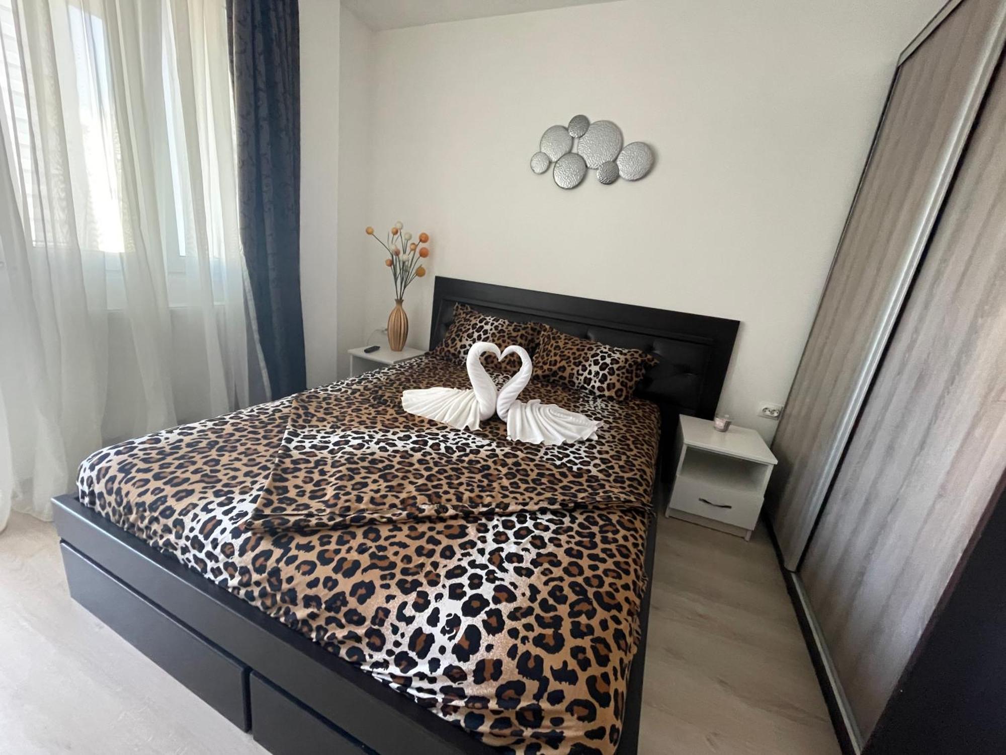 Apartament Ella Тулча Екстериор снимка